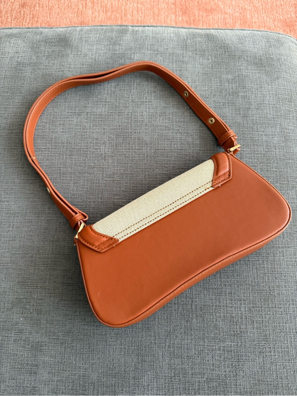 Purse - Picture 2 of 3
